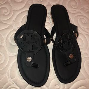 NEW - NEVER WORN TB inspired sandals